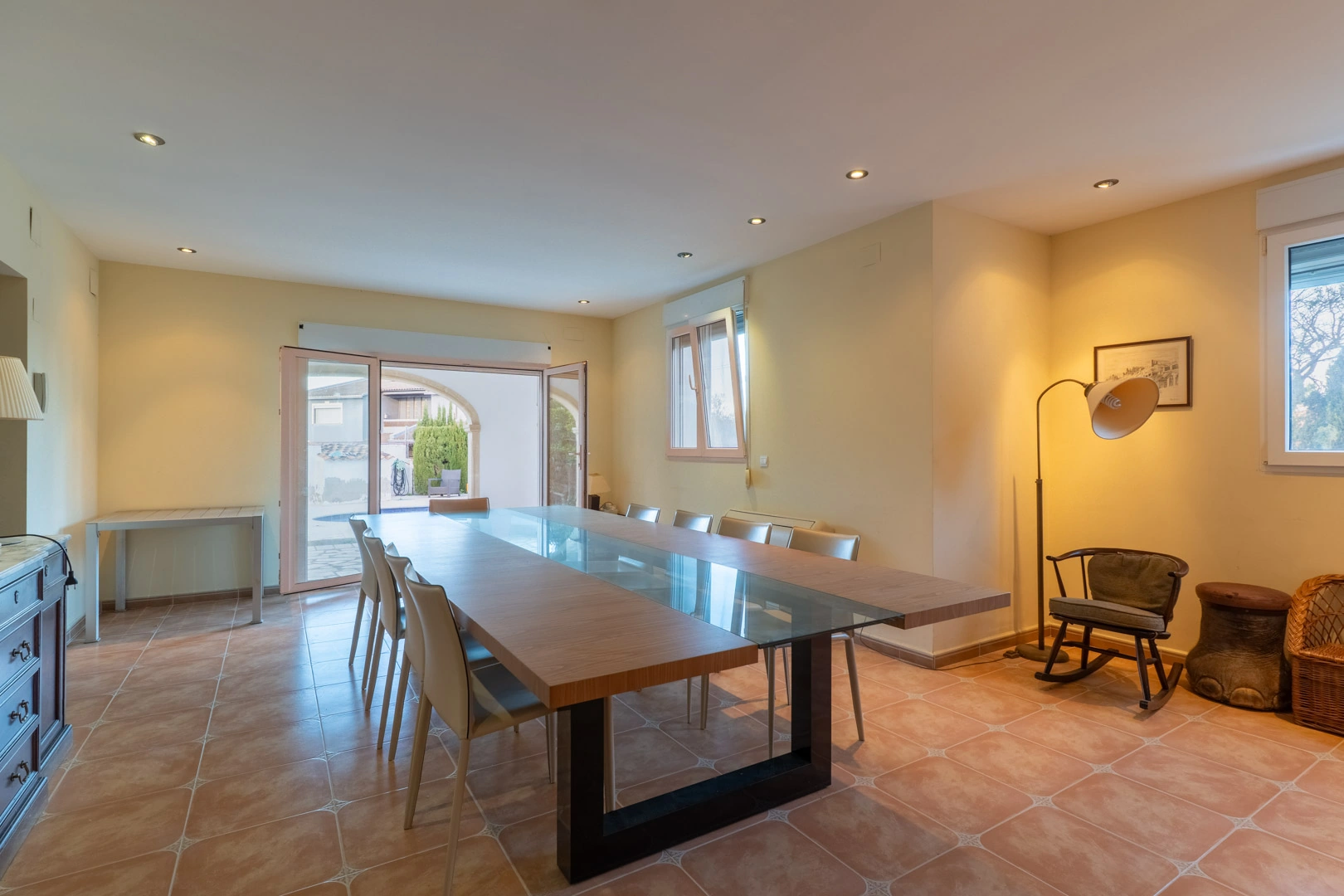 Villa con vistas al mar a la venta en Denia
