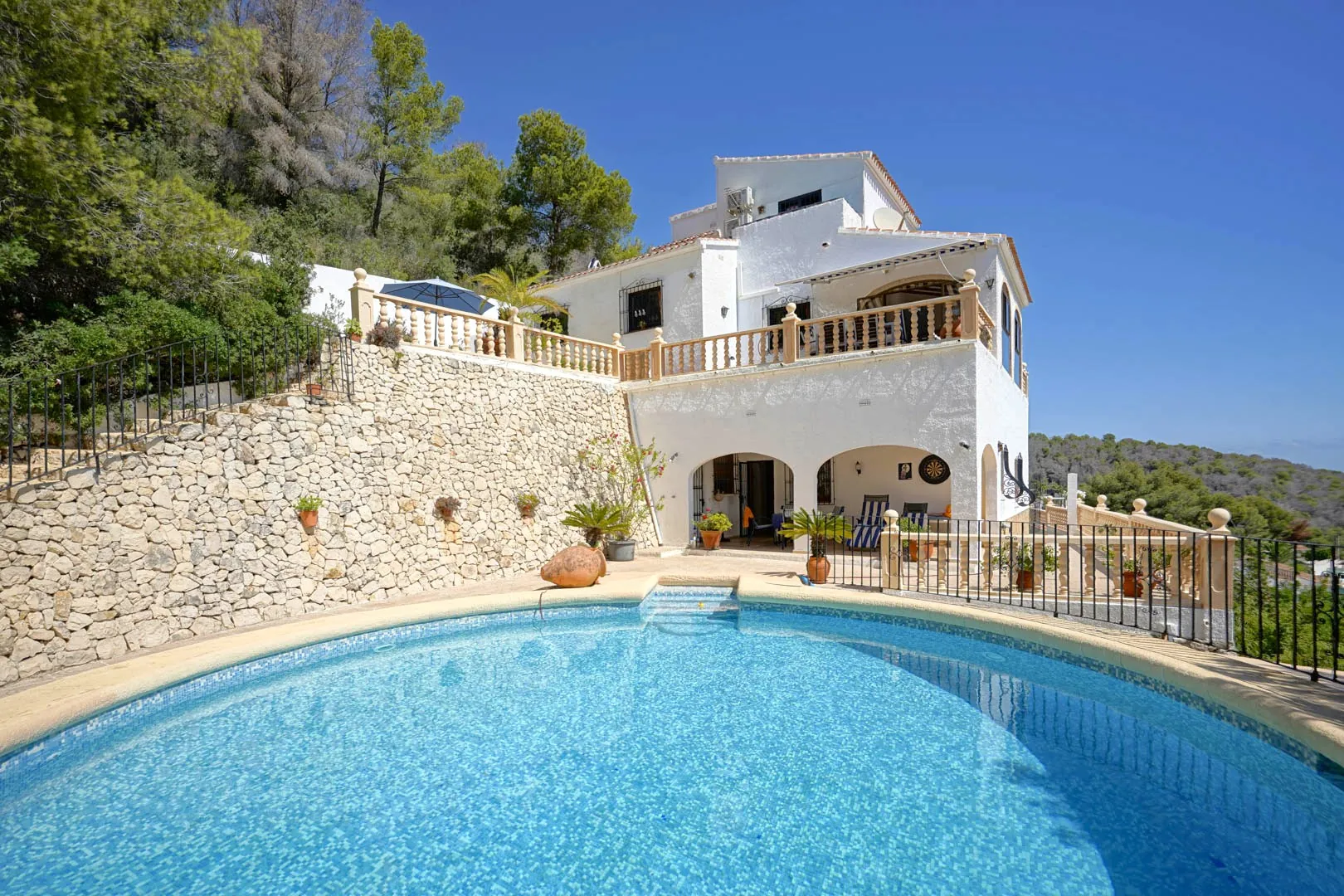 Villa traditionnelle avec vue sur la mer et totale intimité à Jávea