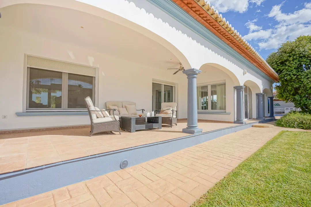 Preciosa villa de una sola planta en venta en el Montgo, Javea