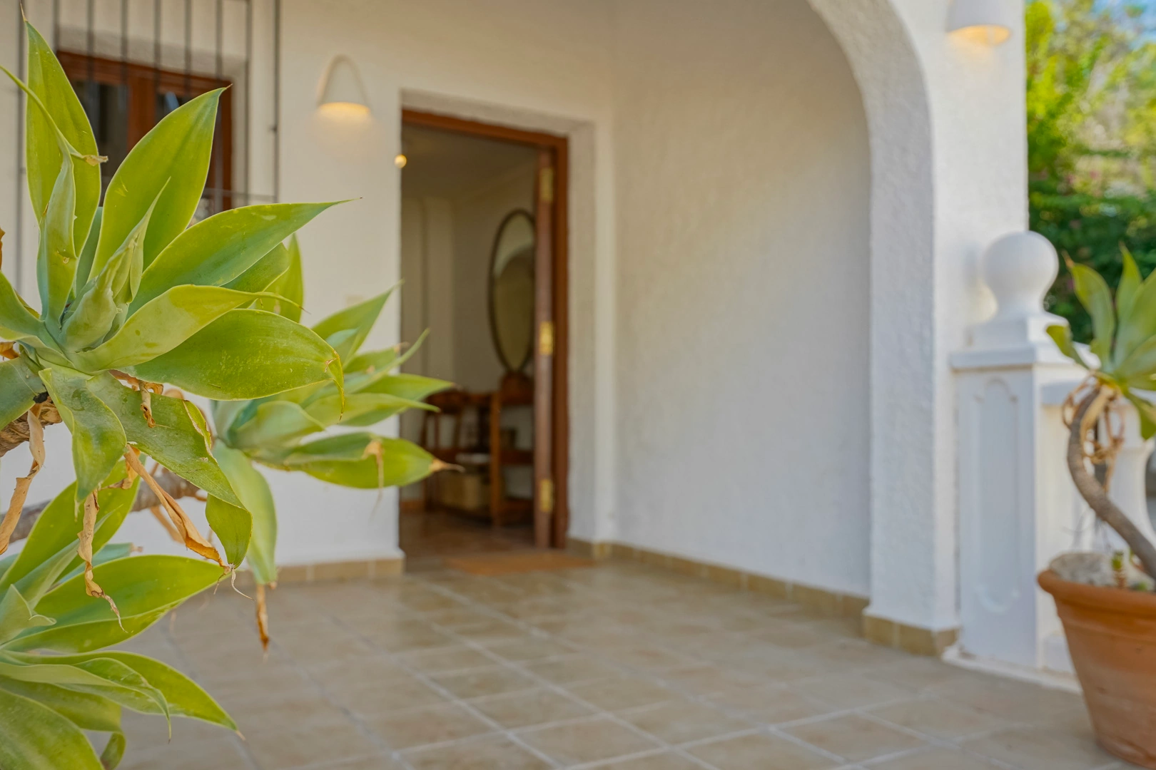 Exklusive renovierte mediterrane Villa mit 4 Schlafzimmern und Meerblick zum Verkauf in Moraira.