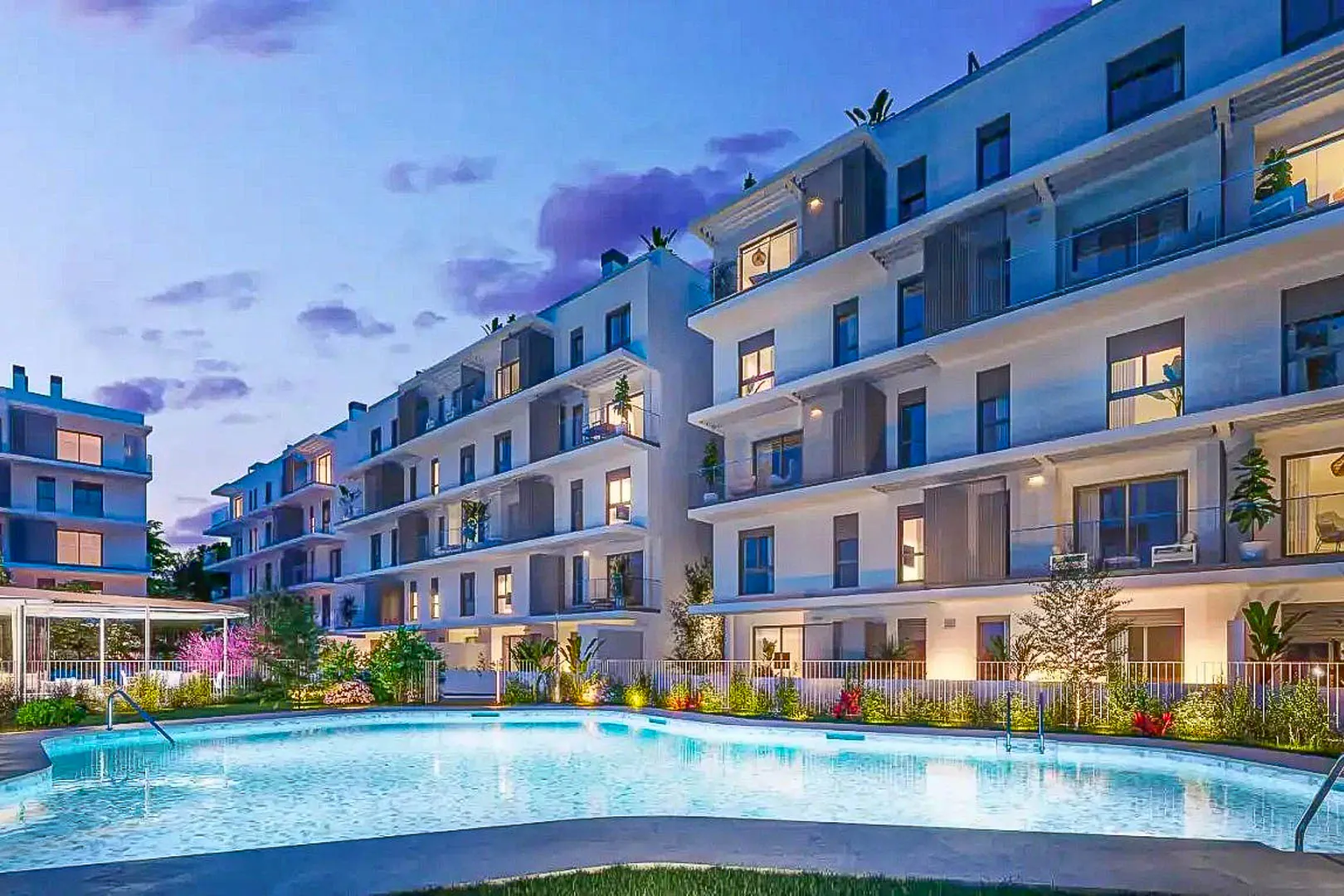 Urbanización de pisos modernos cercanos al centro y la playa, a la venta en Denia.