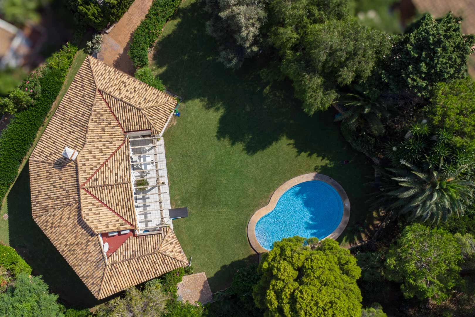 Villa con vistas panoramicas al mar a la venta en Denia.