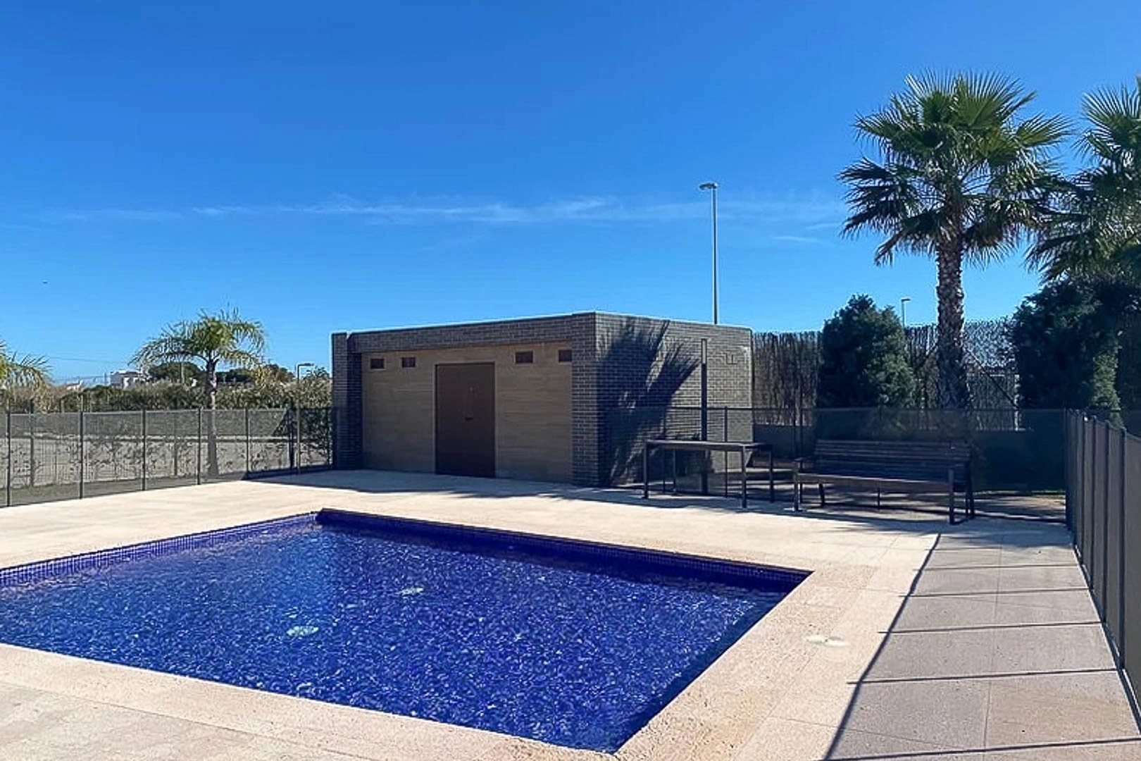 Planta baja en venta cerca de la playa en Denia.