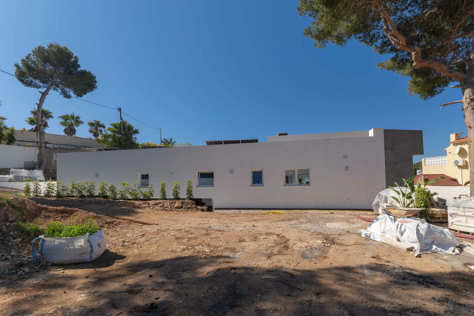 Villa moderna aún por terminar en venta en Calpe.