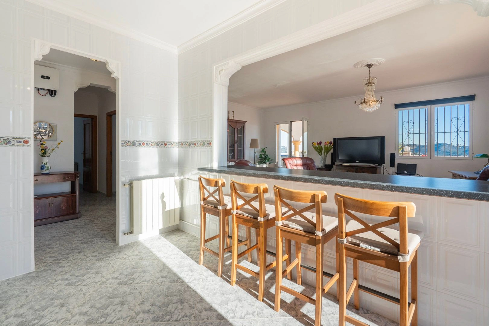 Villa con casa de invitados y vistas panoramicas al mar en venta en Calpe