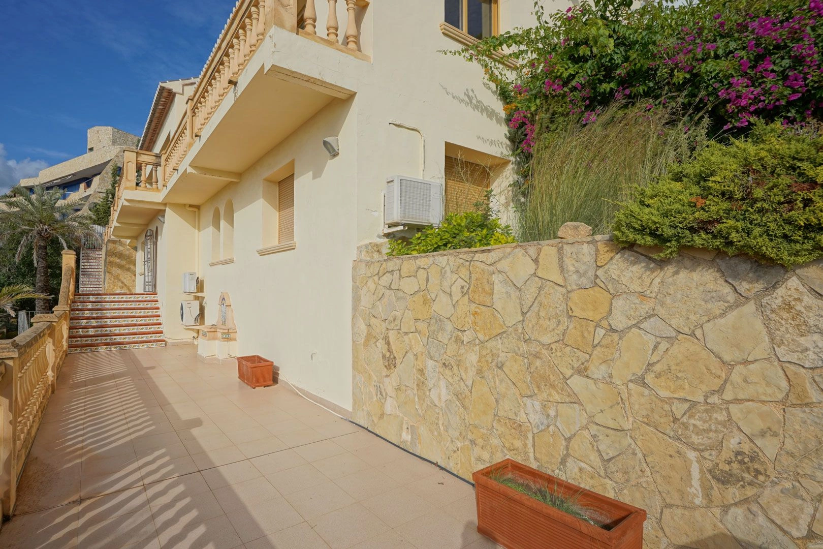 Villa met prachtig uitzicht op zee te koop in La Corona, Jávea
