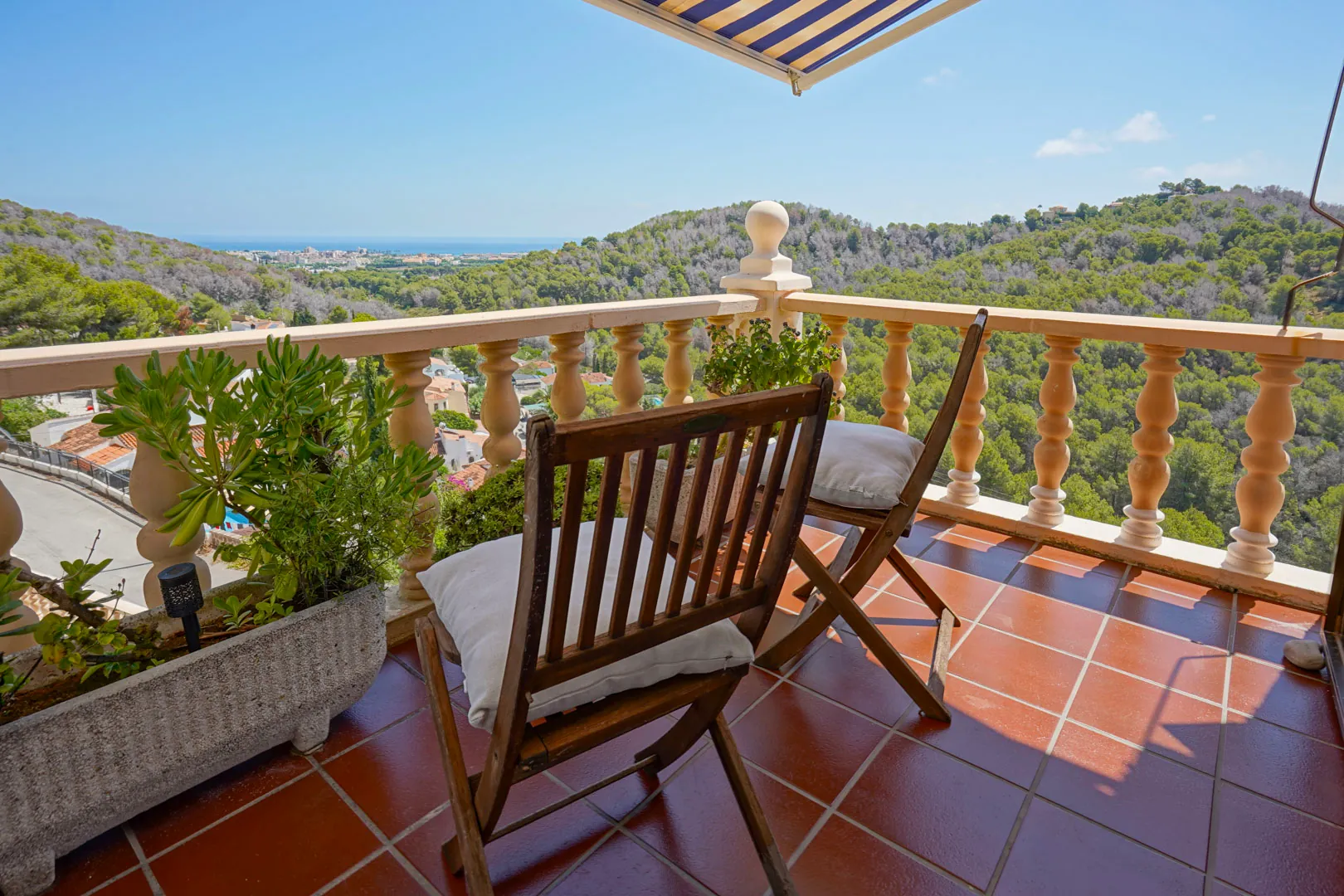 Villa traditionnelle avec vue sur la mer et totale intimité à Jávea
