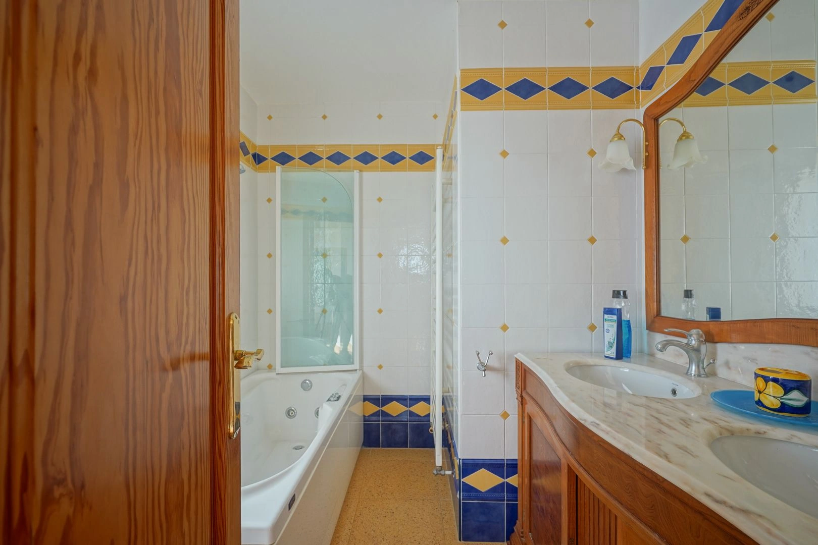 Villa met prachtig uitzicht op zee te koop in La Corona, Jávea