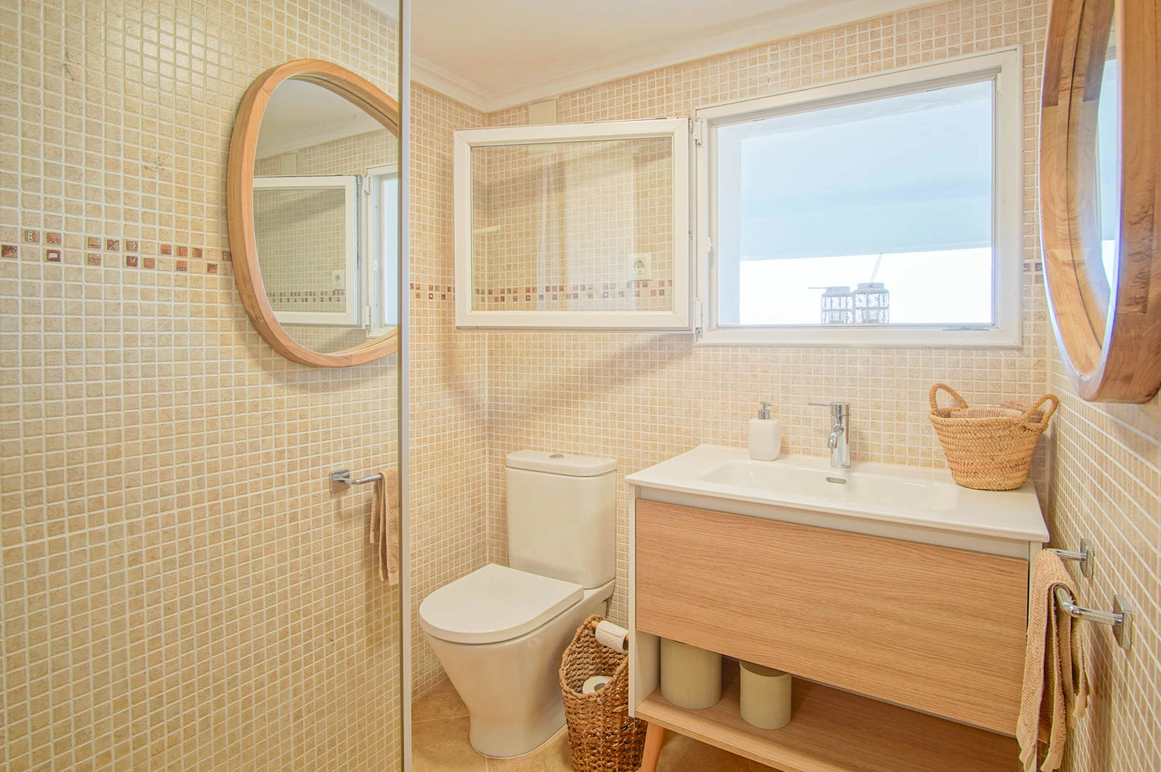 Villa con vistas al mar a la venta en Monte Pego