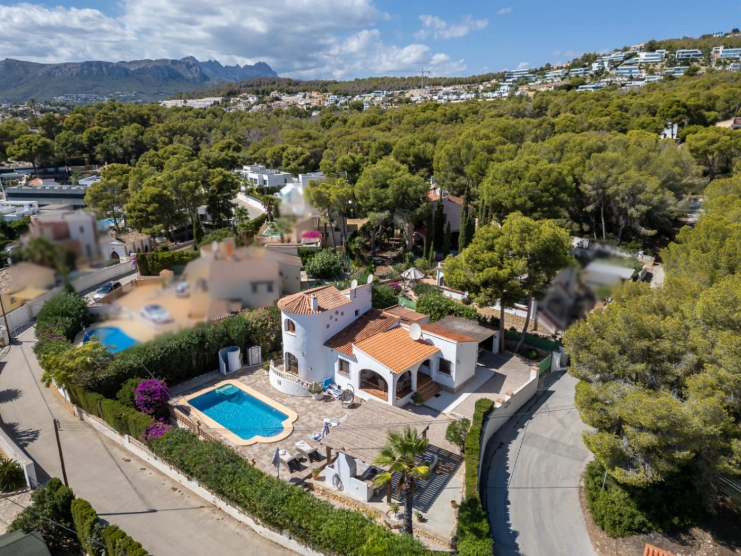 Villa in vendita a Benissa su terreno pianeggiante a pochi metri dalla spiaggia La Fustera