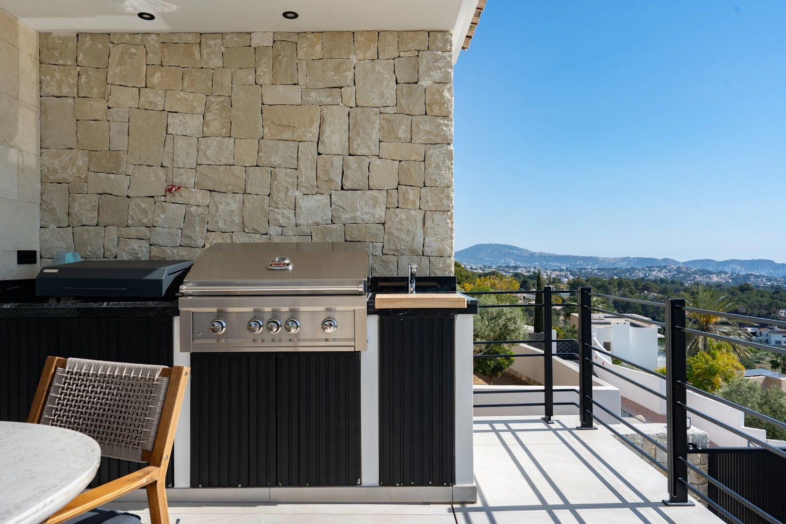 Impresionante villa mediterránea de lujo con vistas al mar en venta en Benissa
