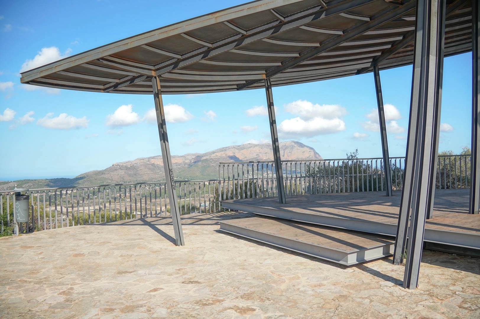 Proyecto de villa estilo ibicenco a la venta en Pedreguer.
