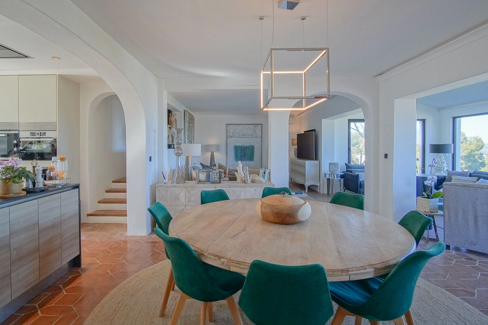 Superbe villa de style rustique avec vue sur la mer et le Montgo.