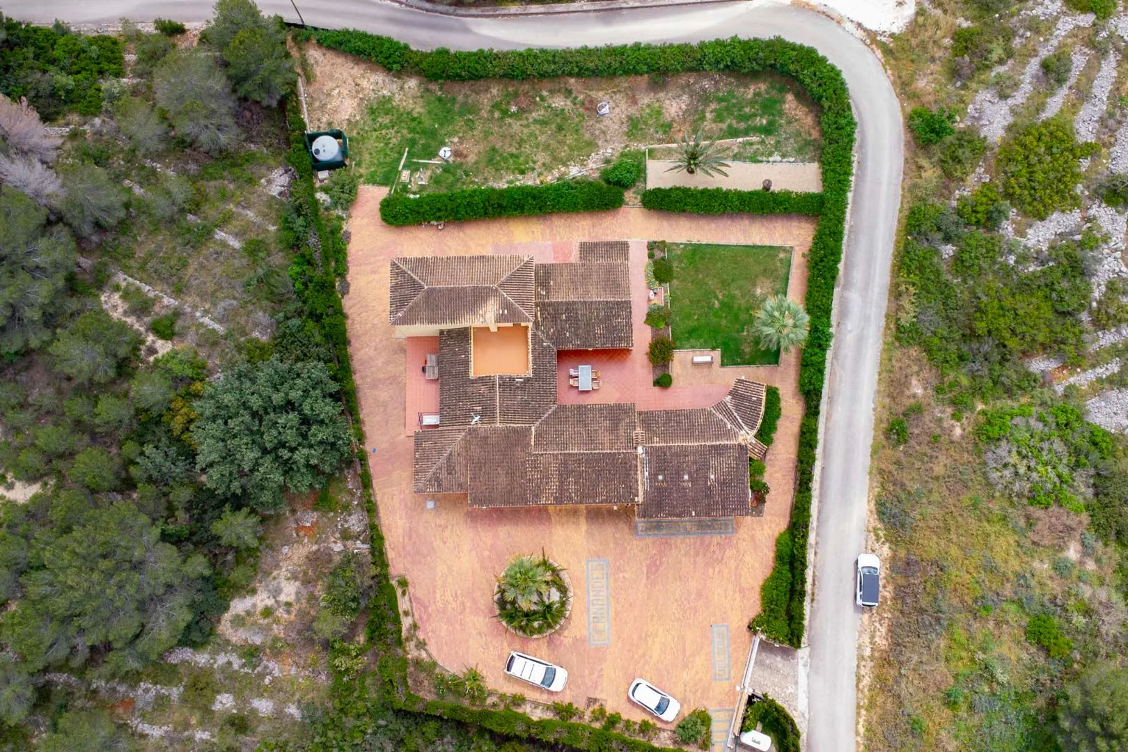villa en gran parcela en venta en Gata de Gorgos