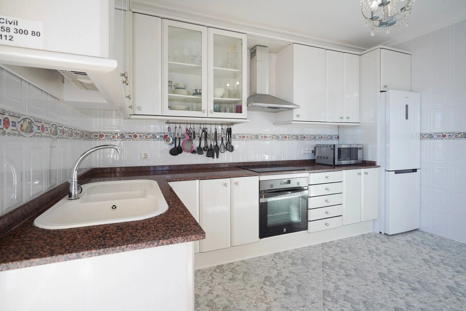 Villa con casa de invitados y vistas panoramicas al mar en venta en Calpe