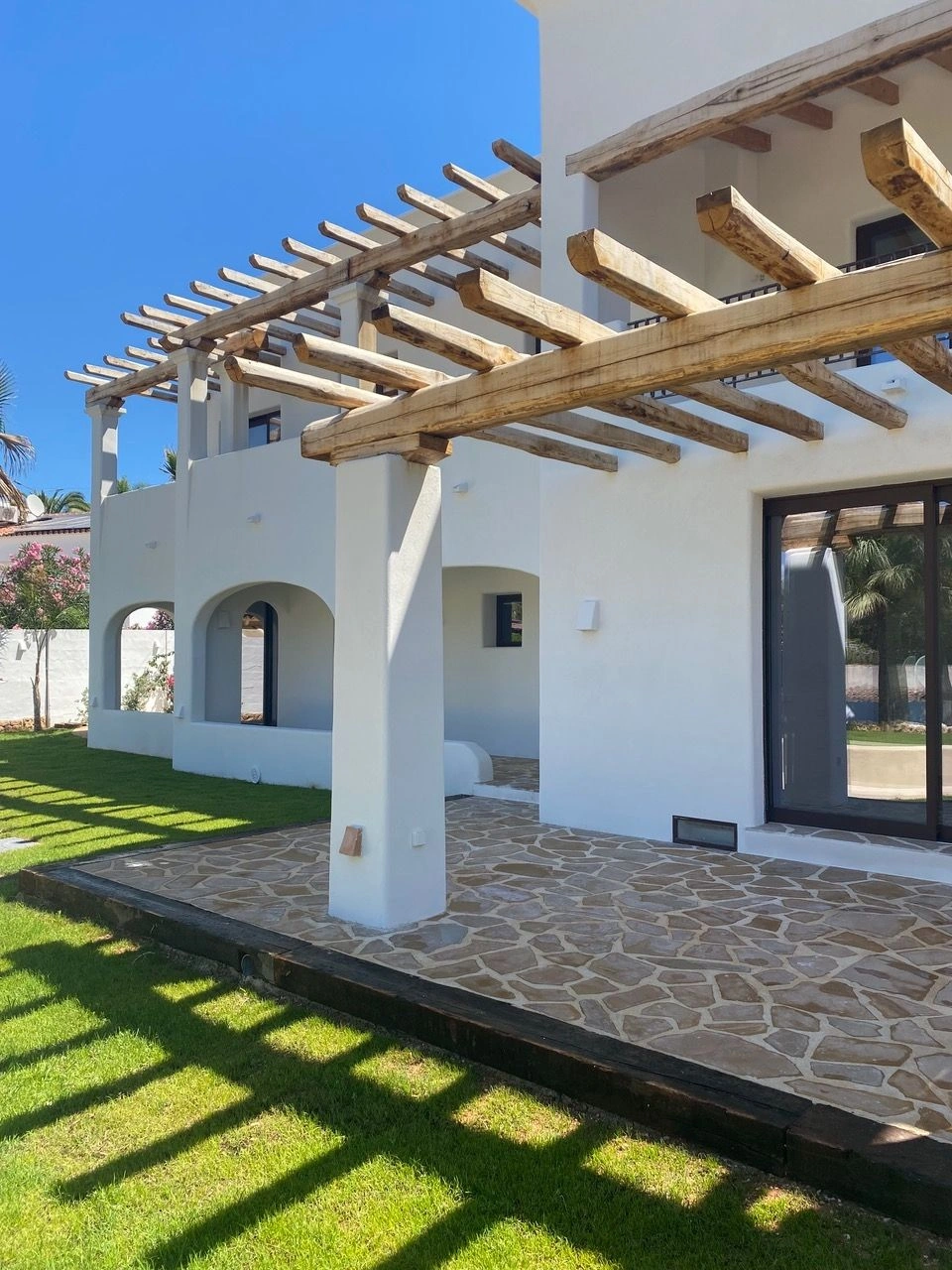 Lujosa villa mediterránea de nueva construcción en venta en Benissa