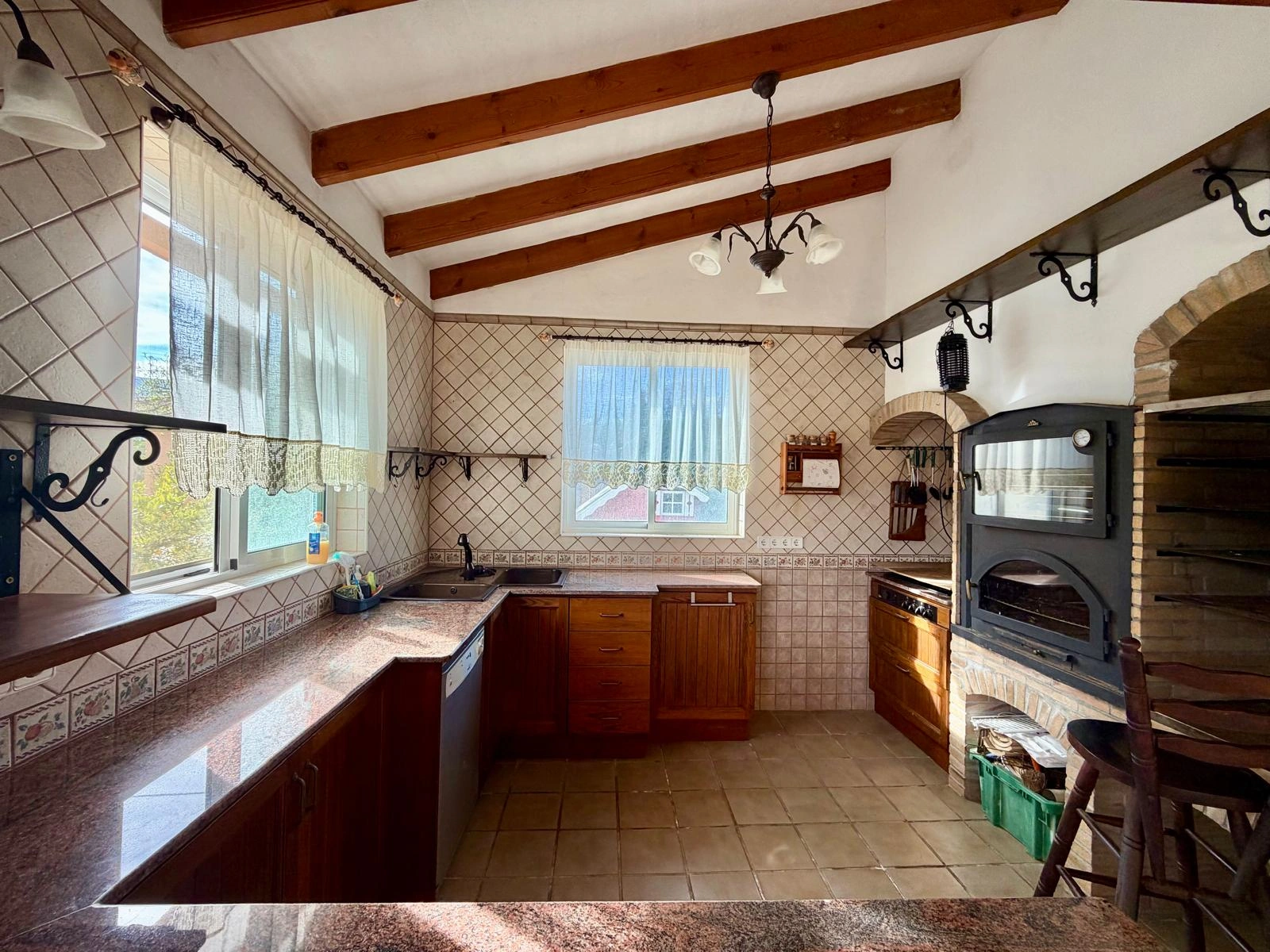 Villa de Ensueño en venta, en Plena Naturaleza con Apartamento de Invitados