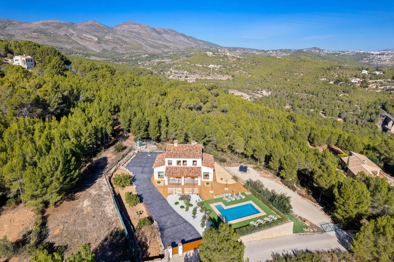 Preciosa finca con vistas al mar en venta en Oltamar, Calpe