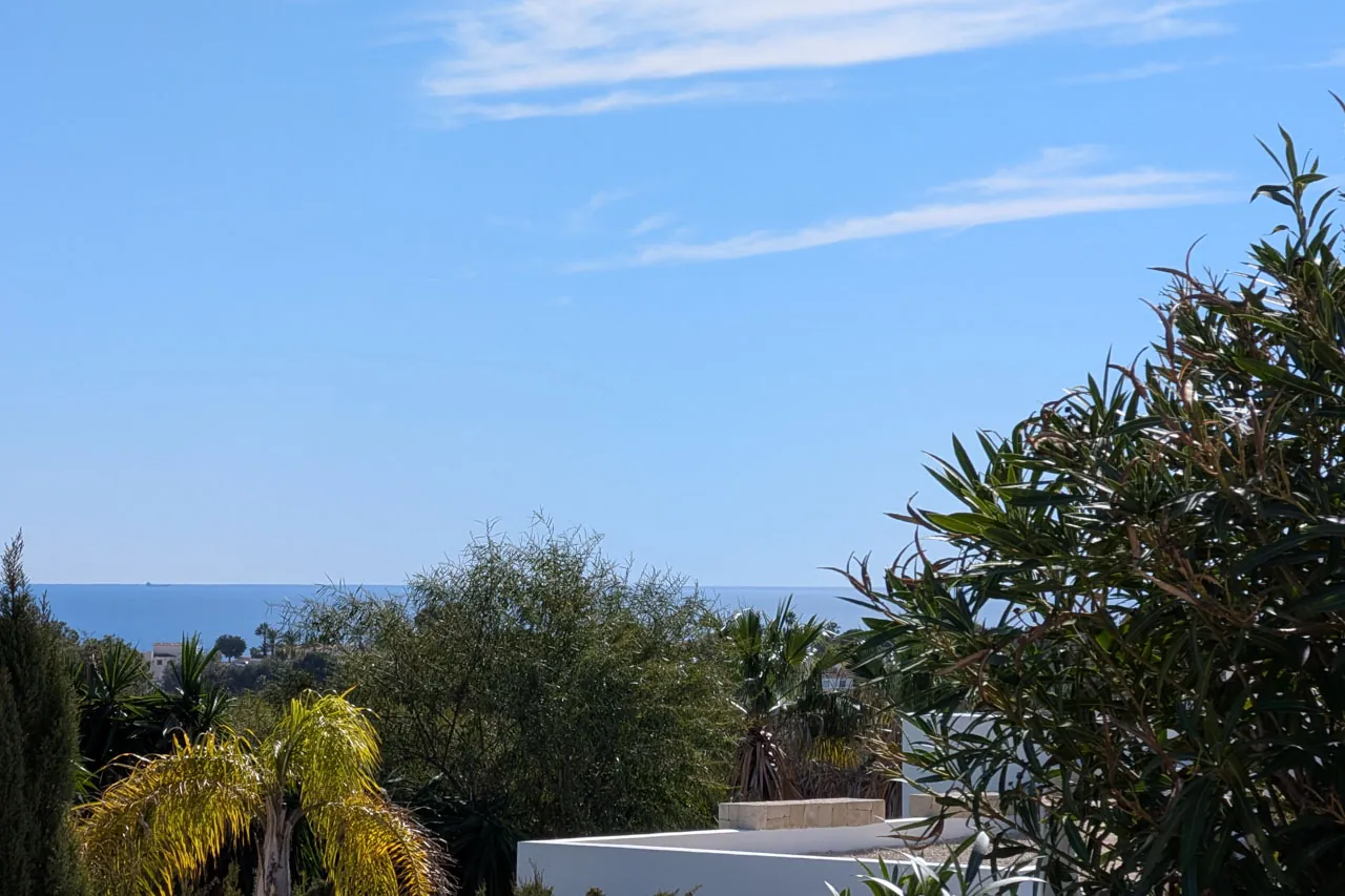 Progetto Esclusivo di Villa Mediterranea con Vista Mare