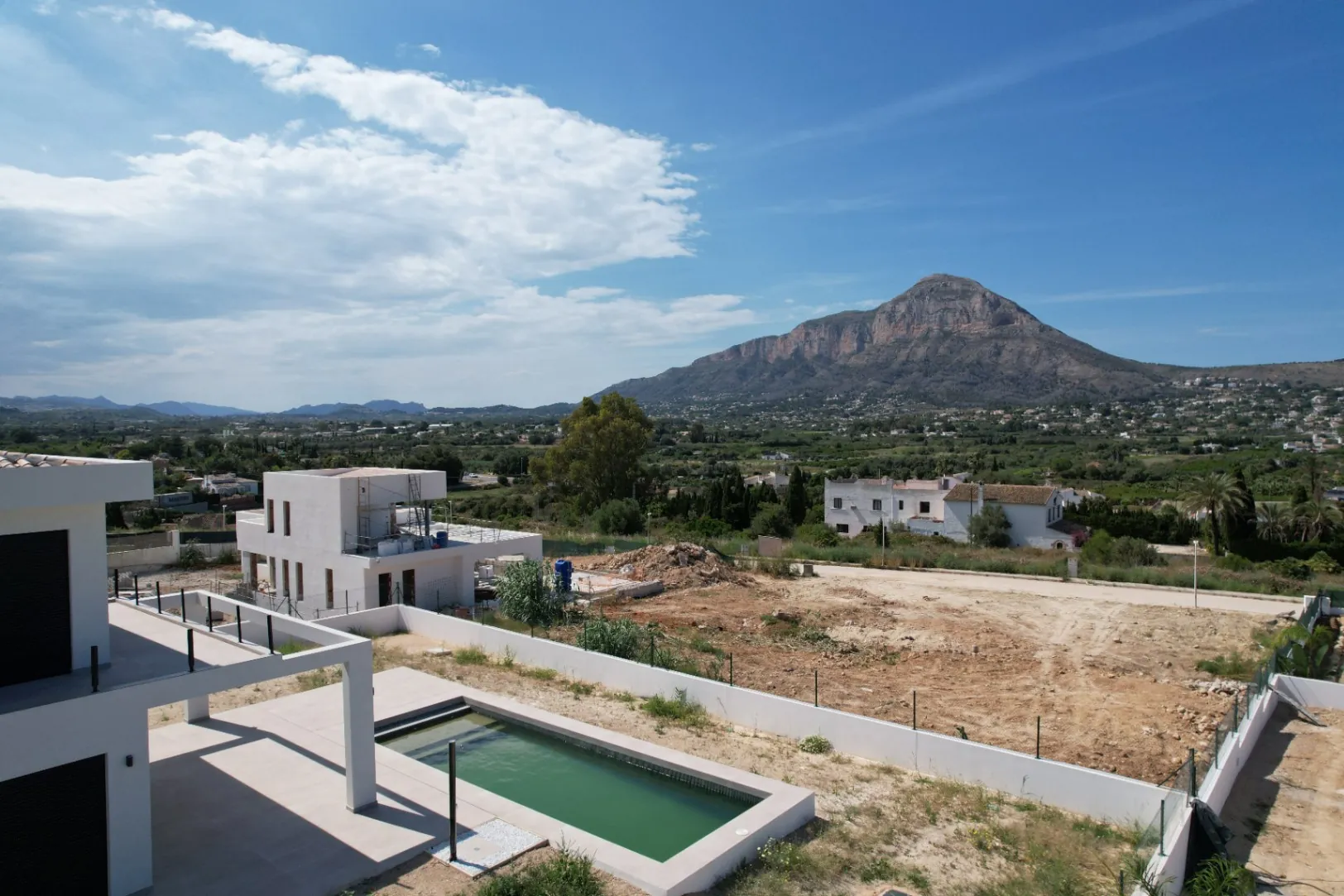 Villa de obra nueva con 3 dormitorios en venta en Javea