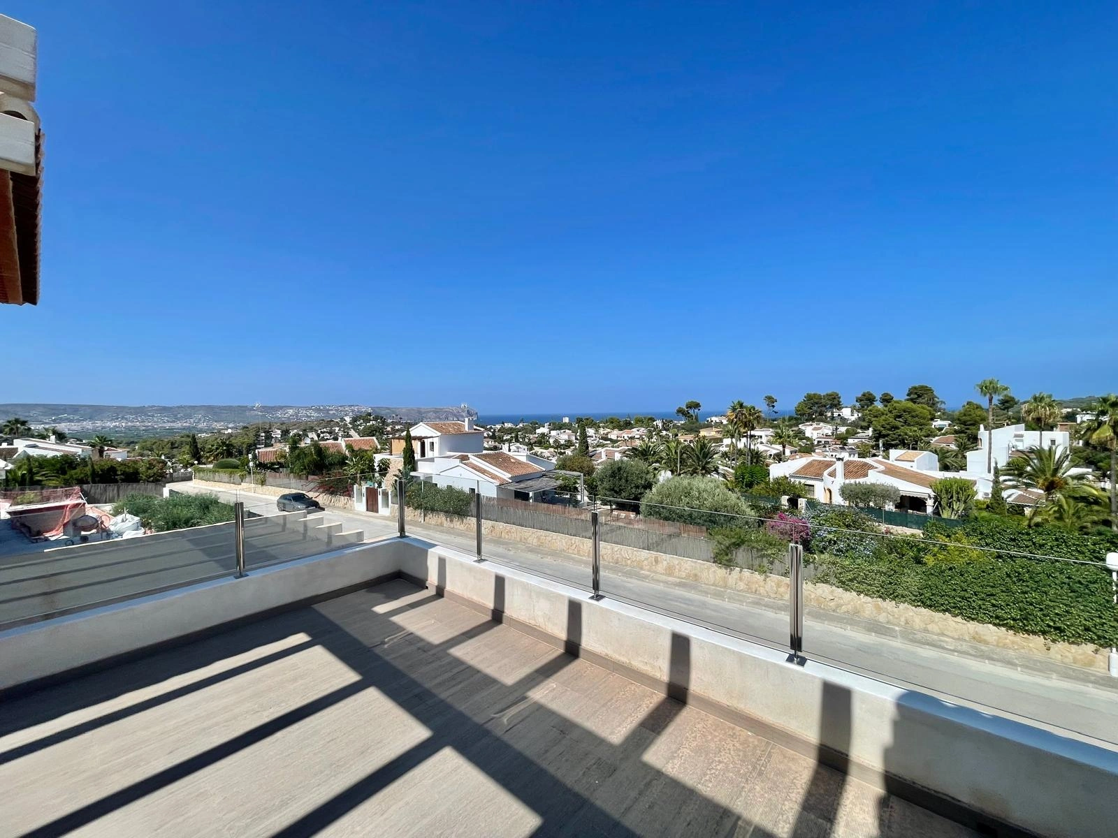 Villa de nueva construcción con vistas al mar en venta en Jávea