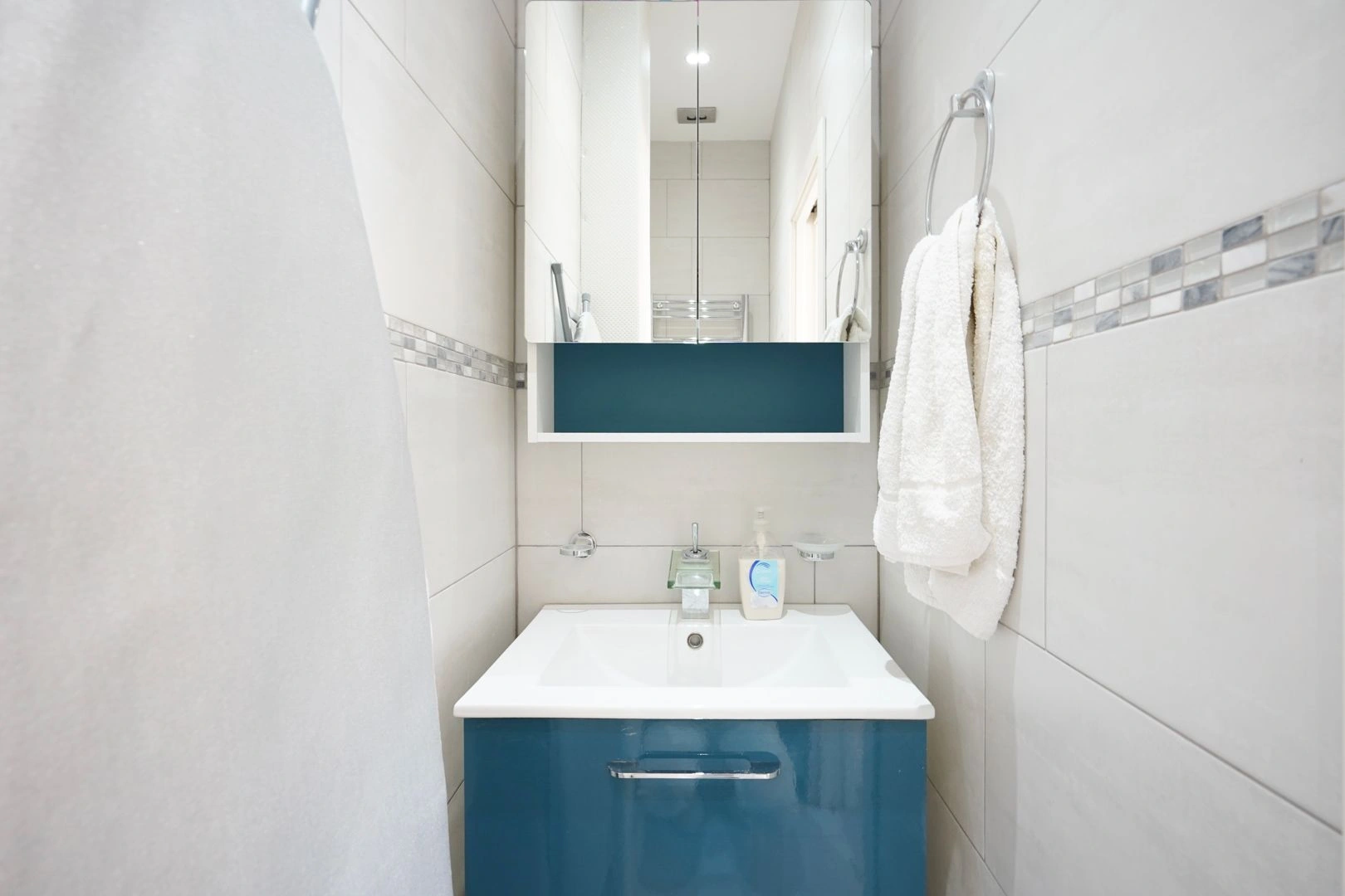 Apartamento de dos dormitorios en primera línea en venta en Altea