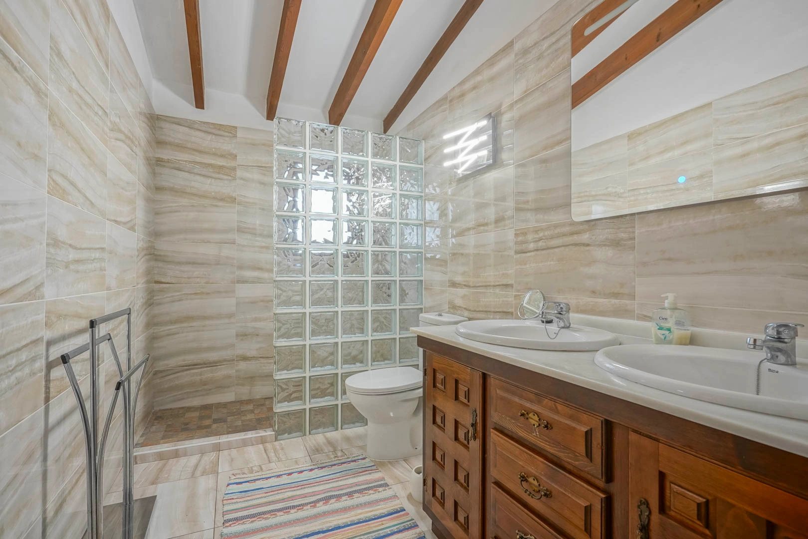 Gran chalet con casa de invitados en venta en Monte Pego