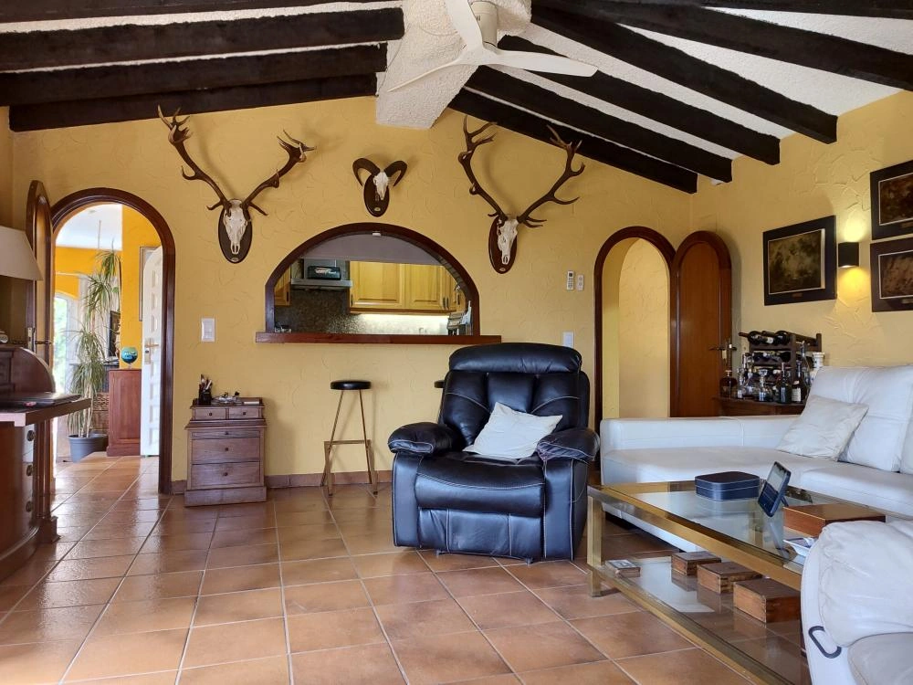 Charmante Villa auf einer Ebene in Calpe