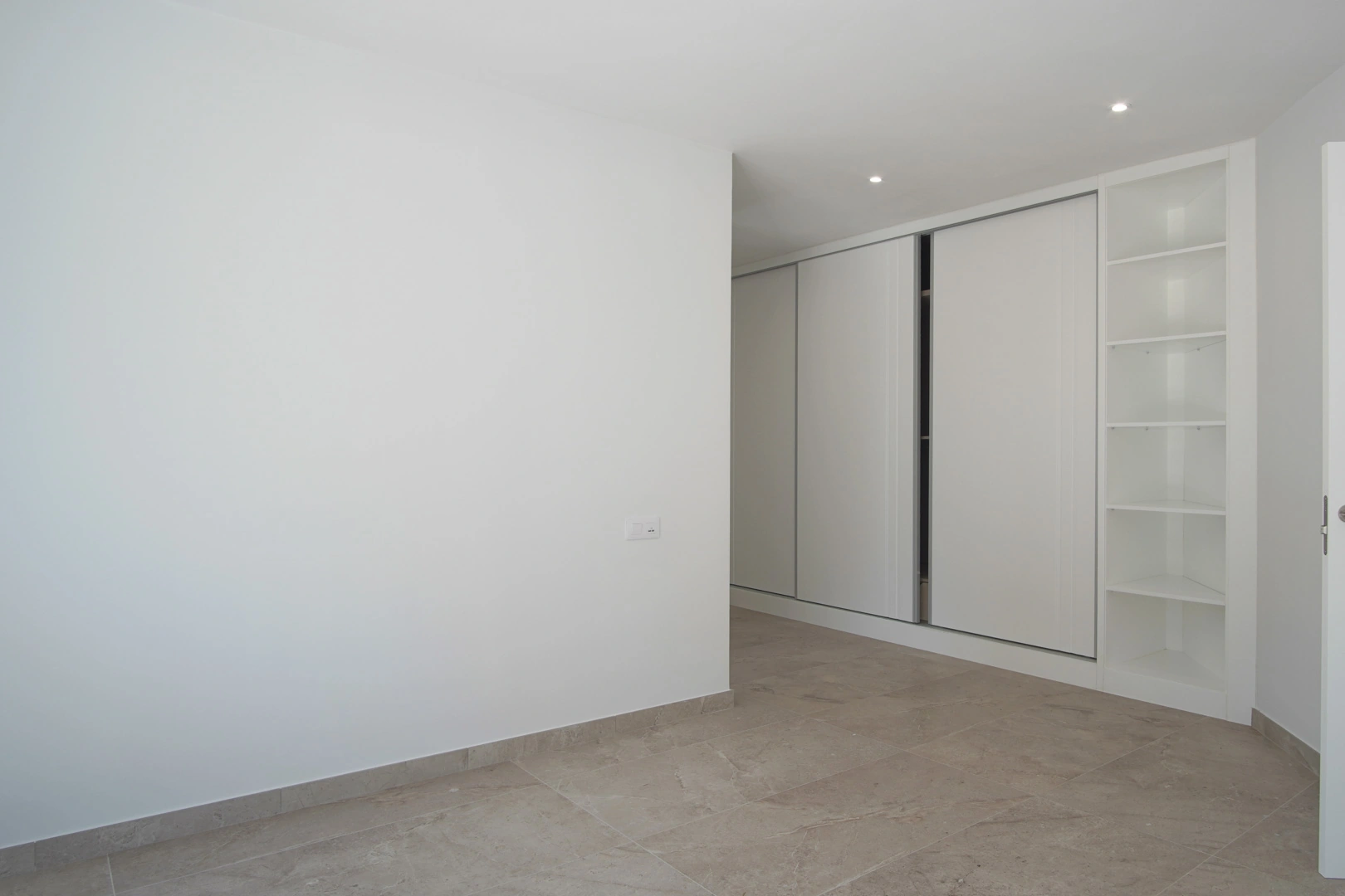 Villa moderna con vistas panorámicas al mar a la venta en Denia