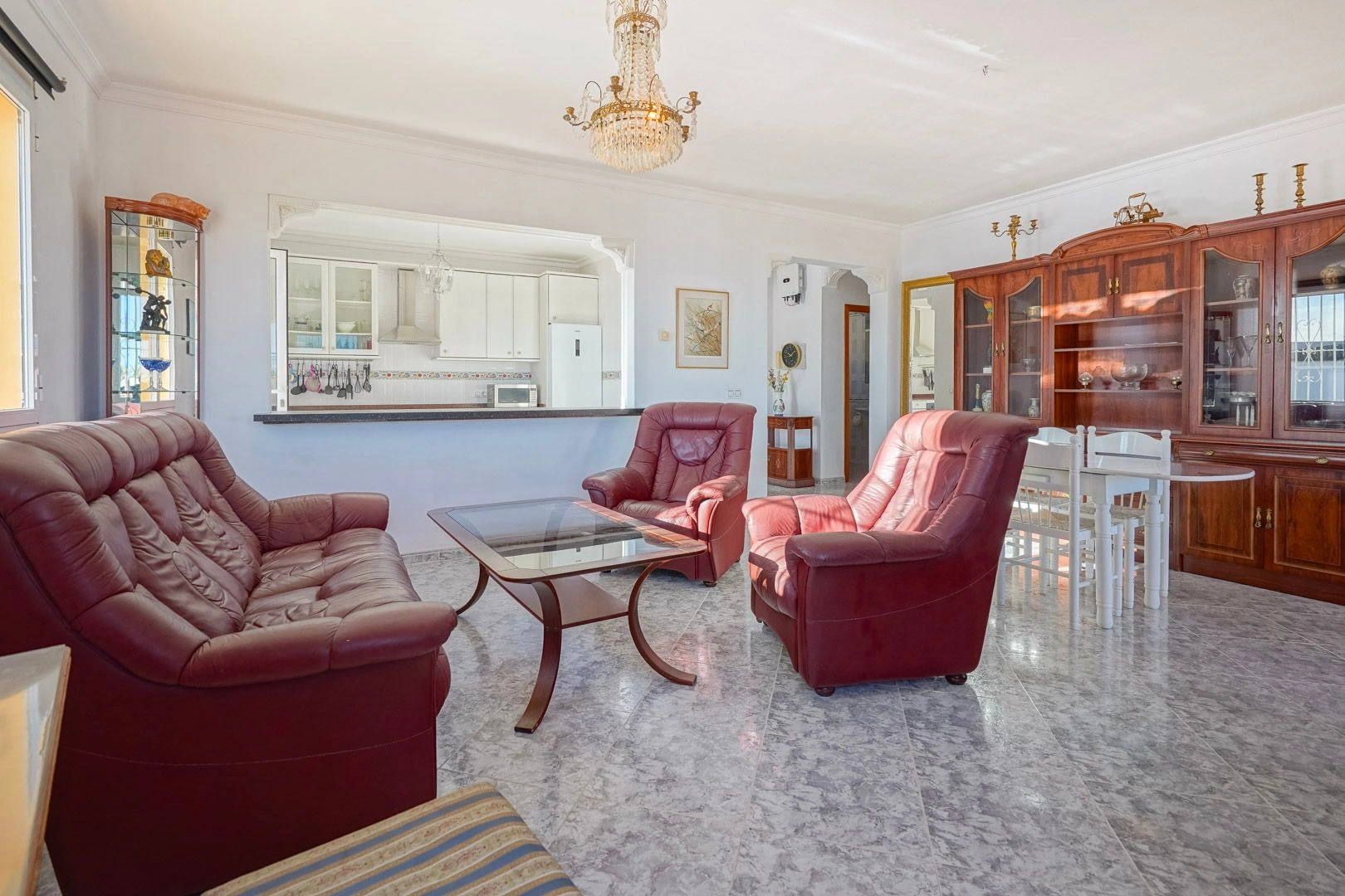 Villa con casa de invitados y vistas panoramicas al mar en venta en Calpe