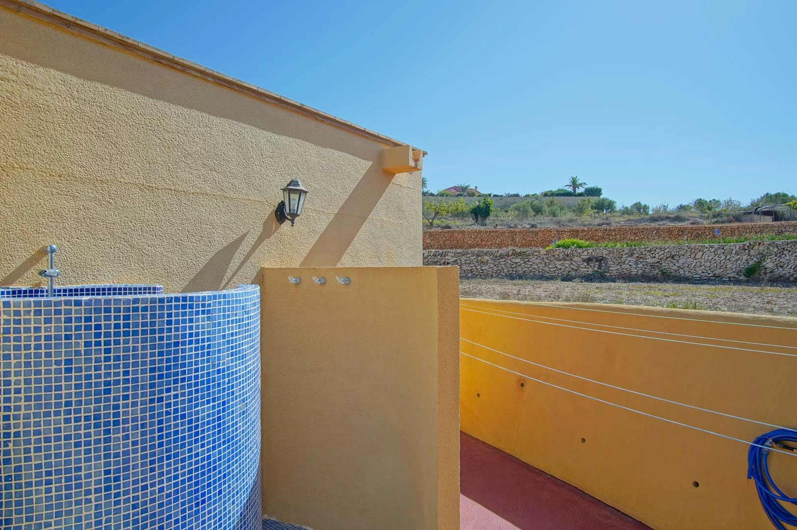 Villa con 3 casas de invitados en venta en Benissa