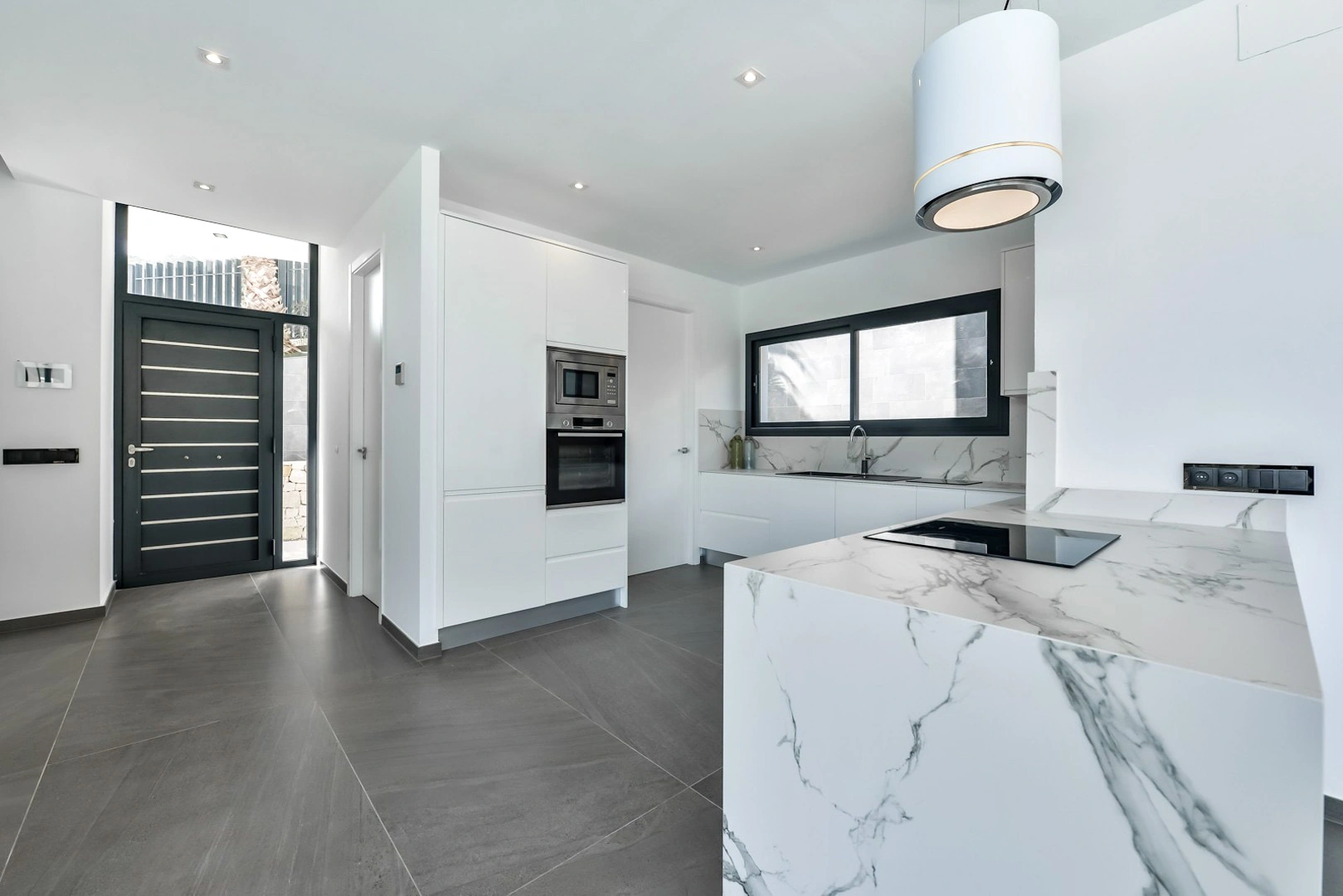 Impressionnante villa moderne de luxe dans un emplacement privilégié avec vue dégagée à vendre à Jávea.