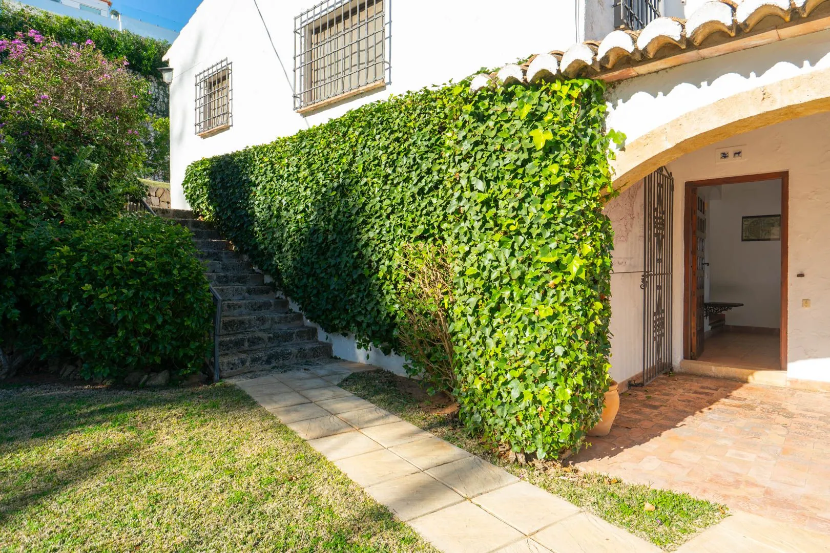 Mediterraanse villa met panoramisch uitzicht op zee te koop in Jávea