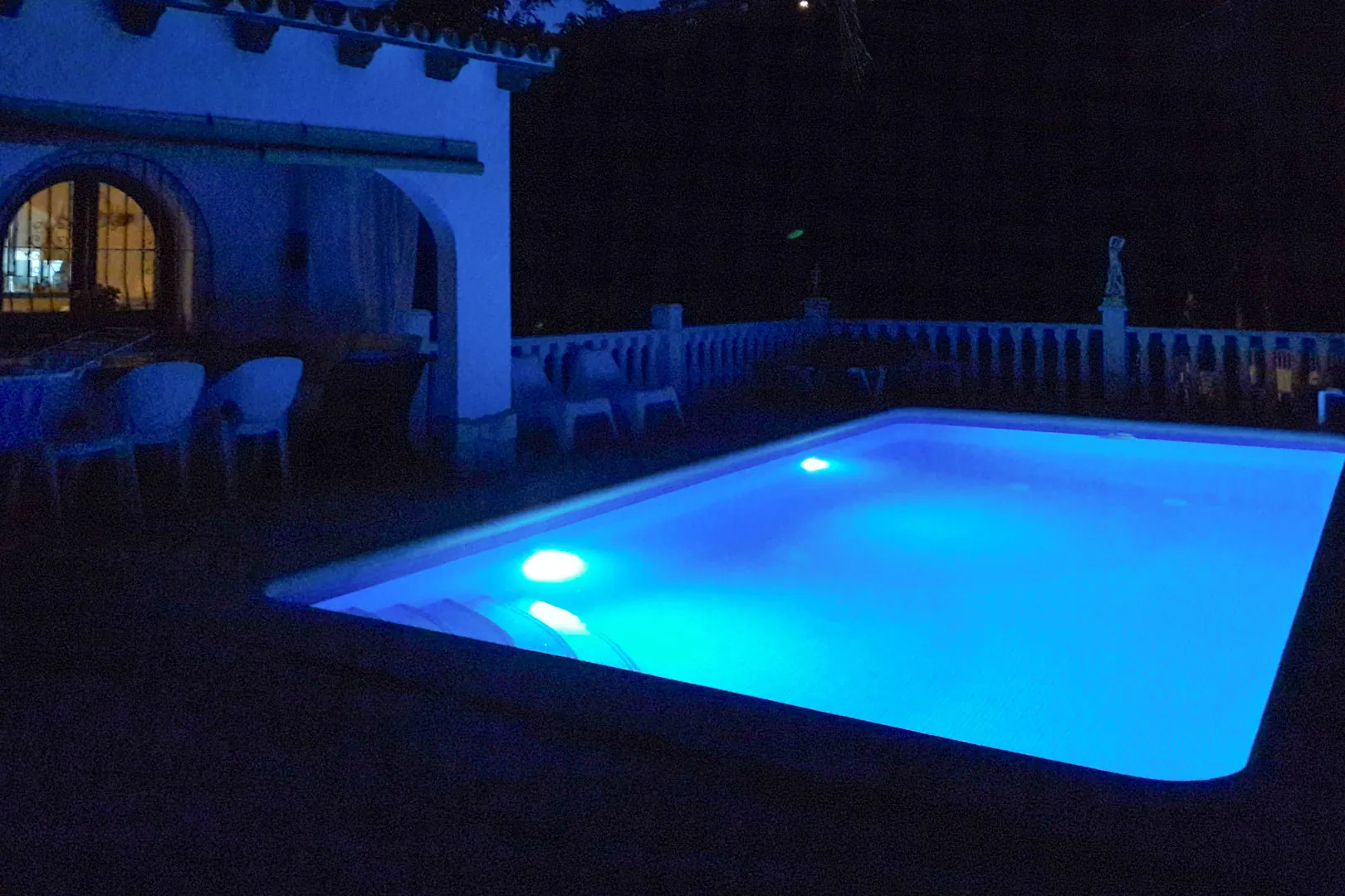 Villa mediterranea con vista mare in vendita a Benissa.
