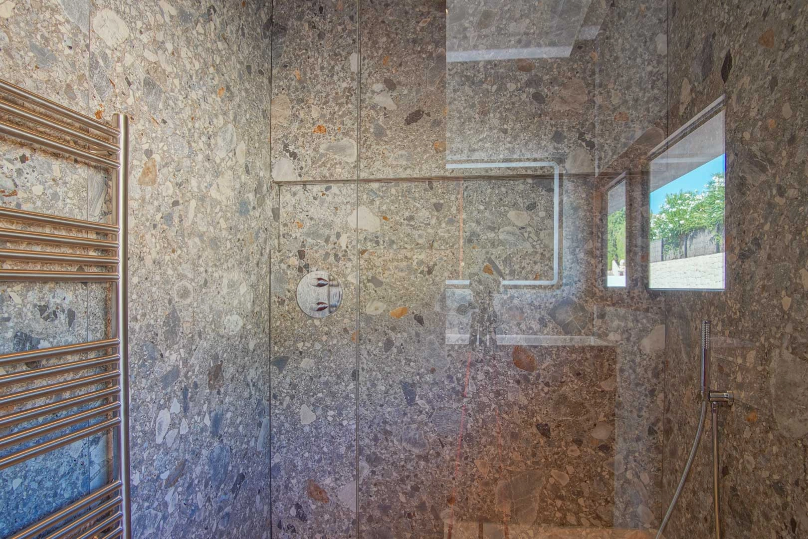 Exclusiva villa moderna cerca de la playa de La Fustera