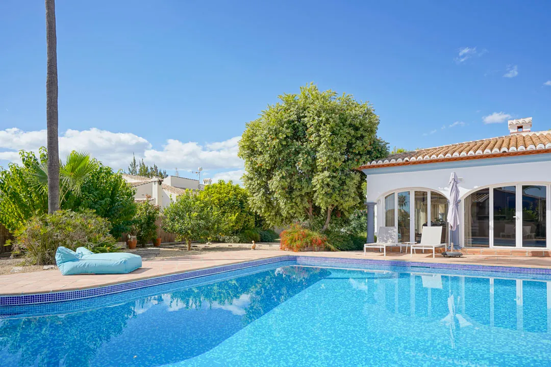 Preciosa villa de una sola planta en venta en el Montgo, Javea