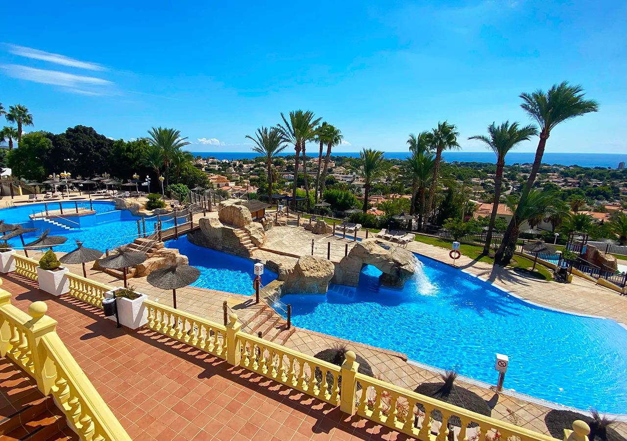 AR5009 - Bungalow in vendita a Calpe in zona residenziale con vista mare e Peñon de Ifach