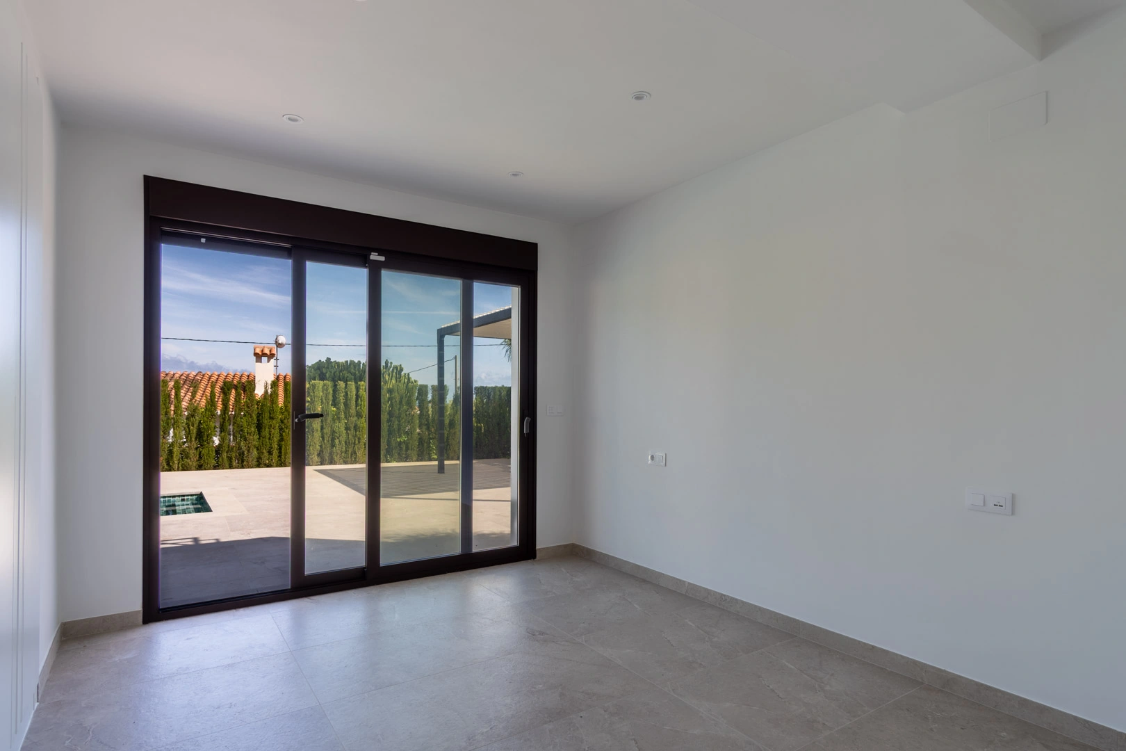 Villa moderna con vistas panorámicas al mar a la venta en Denia