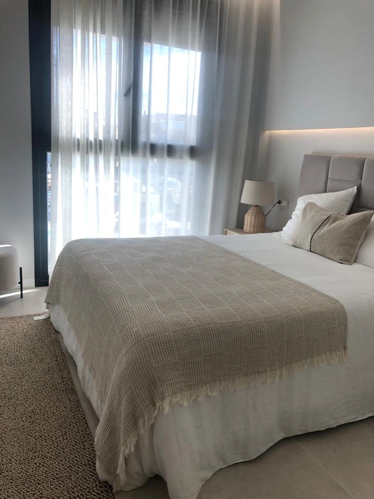 Piso de 3 dormitorios en primera linea de Playa en venta en Denia