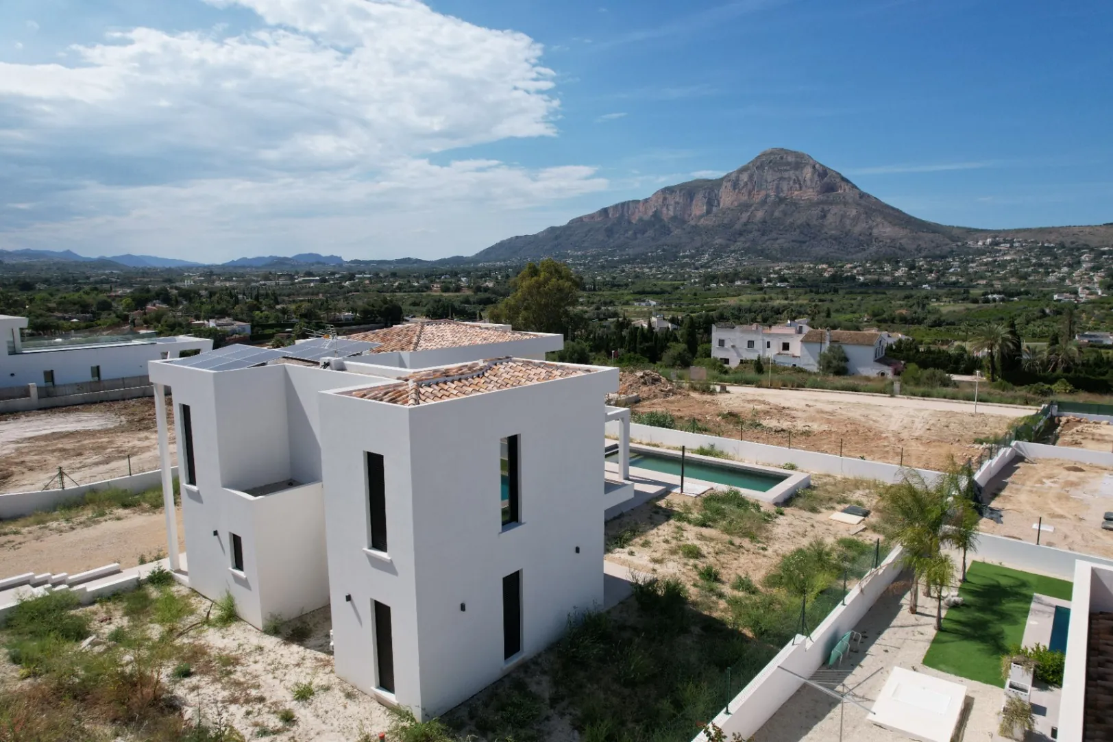 Villa de obra nueva con 3 dormitorios en venta en Javea