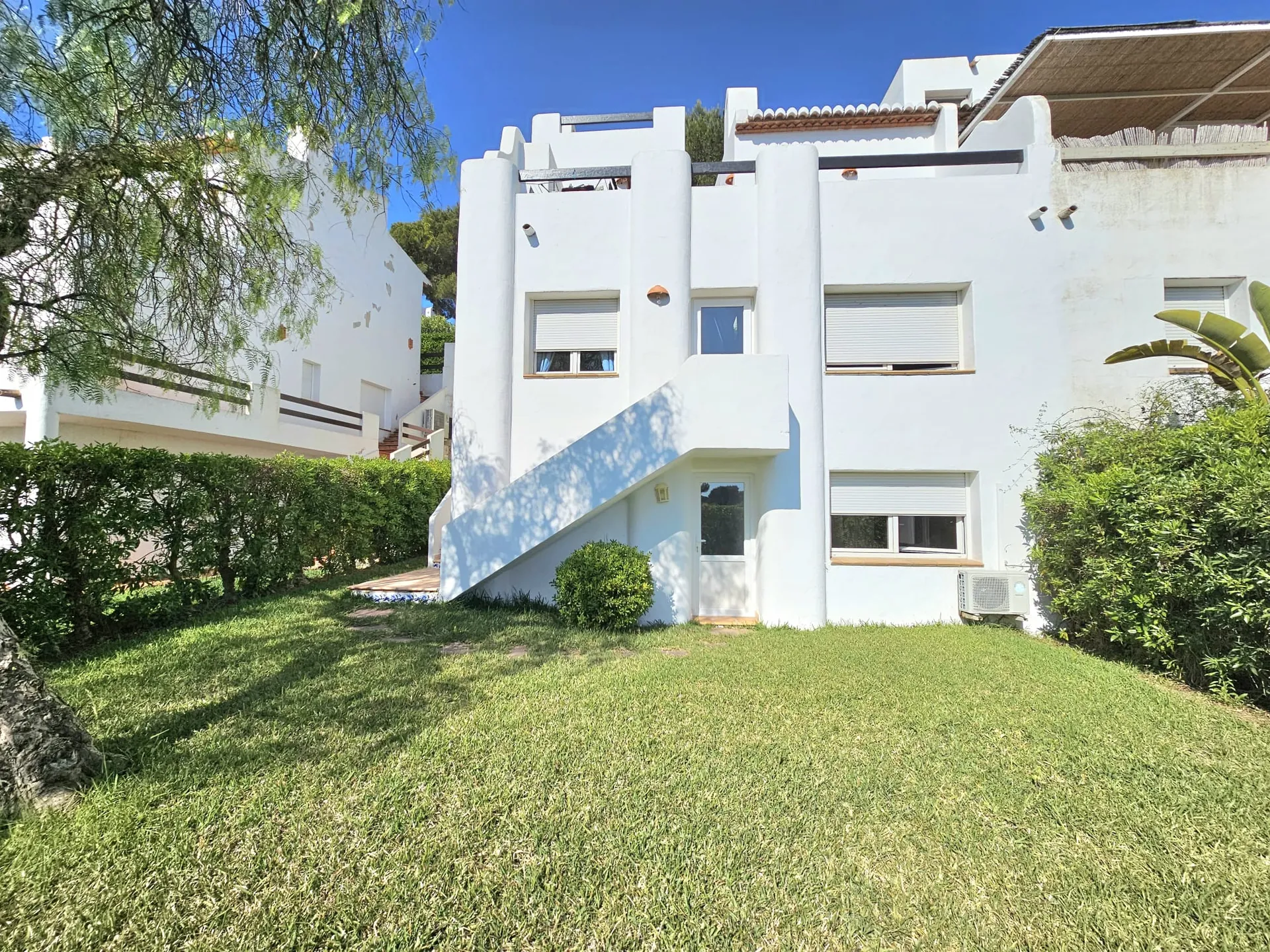 AR2396 - Chalet en venta en  Javea