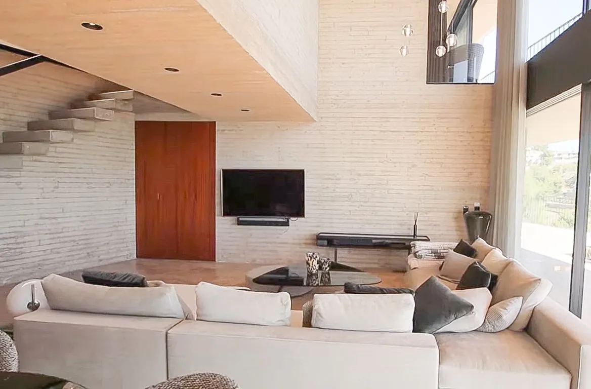 Preciosa villa única con vistas al mar en venta en Benissa