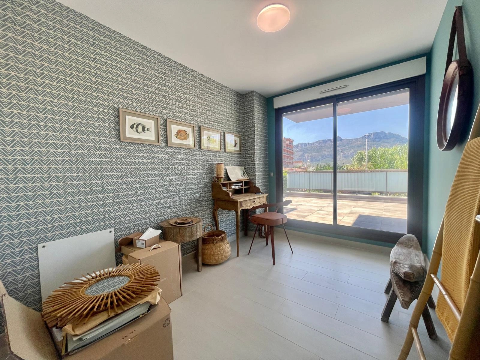 Planta baja en venta cerca de la playa en Denia.