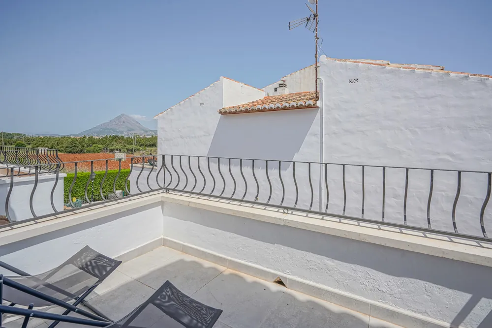 Casa adosada en venta cerca de Cala Blanca, Jávea