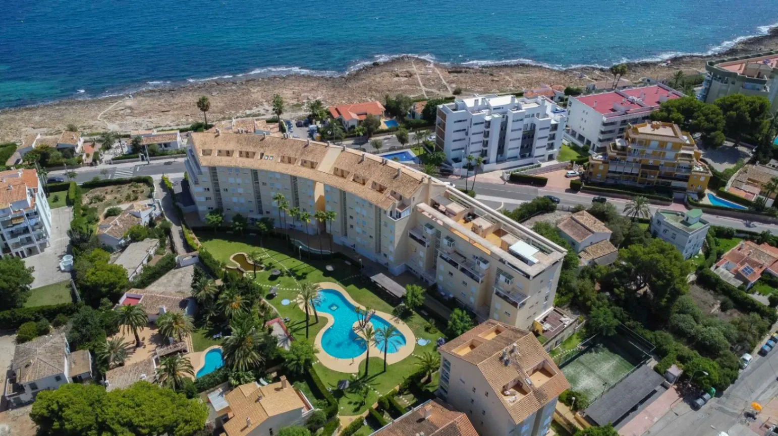 Appartamento in seconda linea con vista mare in vendita a Montañar II, Jávea