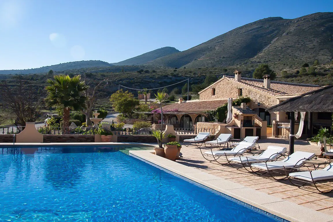Encantadora finca rústica en venta en Benissa, con auténtico carácter mediterráneo.