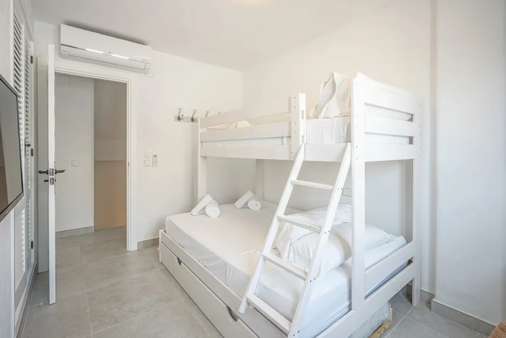 Casa adosada en venta cerca de Cala Blanca, Jávea