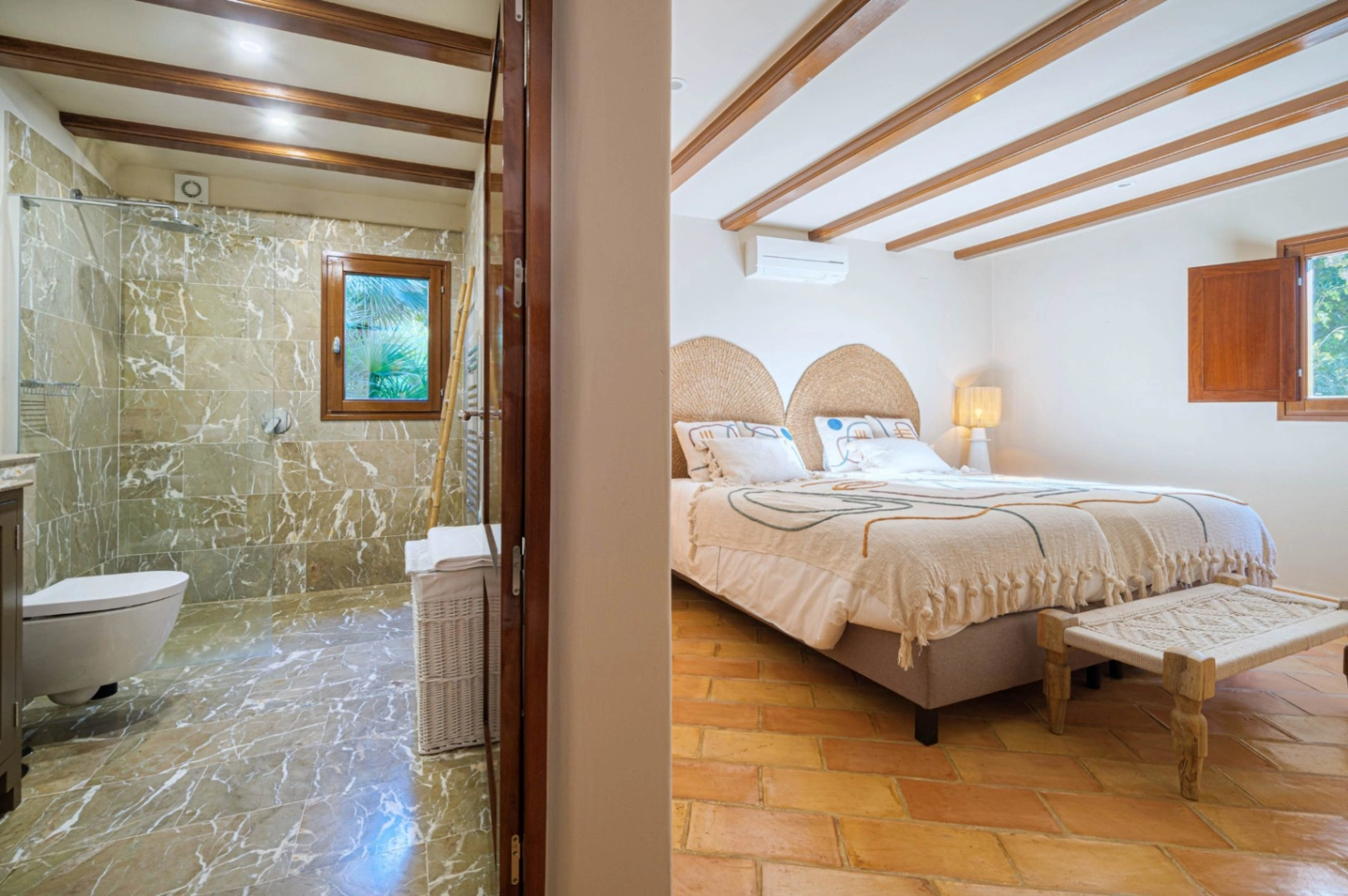 Wunderschöne, renovierte Villa mit 5 Schlafzimmern zu verkaufen in Montgó, Jávea.