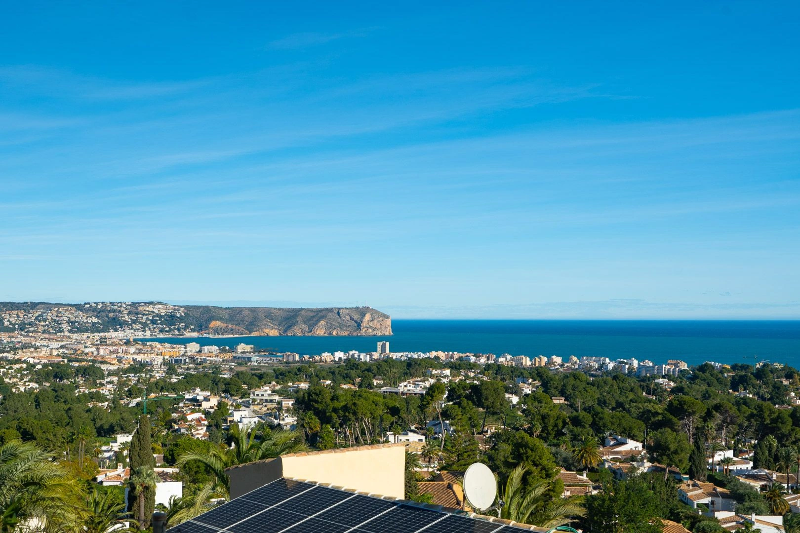 Mediterraanse villa met panoramisch uitzicht op zee te koop in Jávea