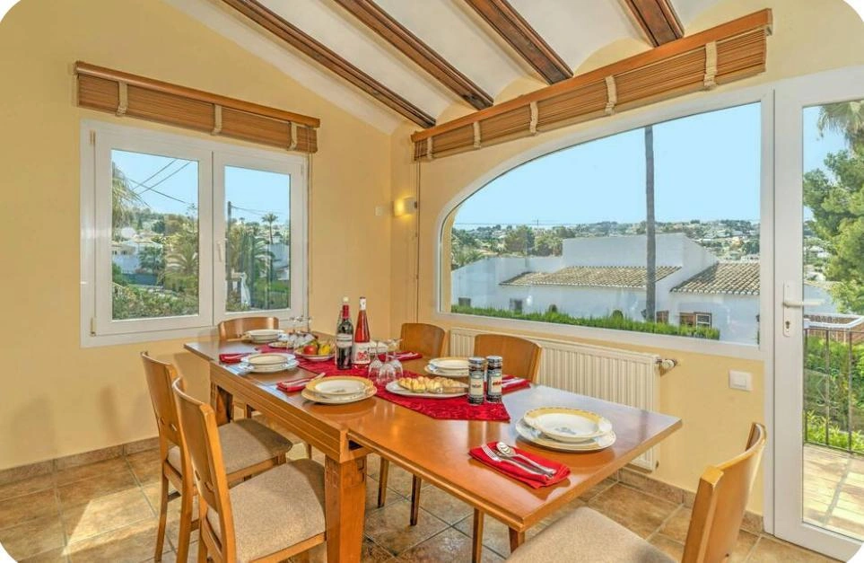 Charmante villa à vendre avec jardin et piscine privée à Cap Martí, Jávea – Costa Blanca